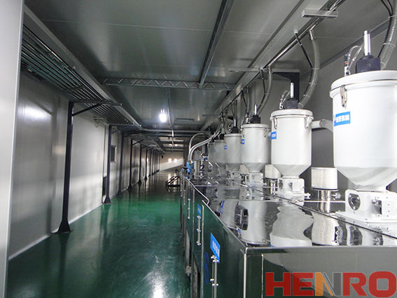 分析塑膠廠集中供料系統(tǒng)工作原理和優(yōu)點