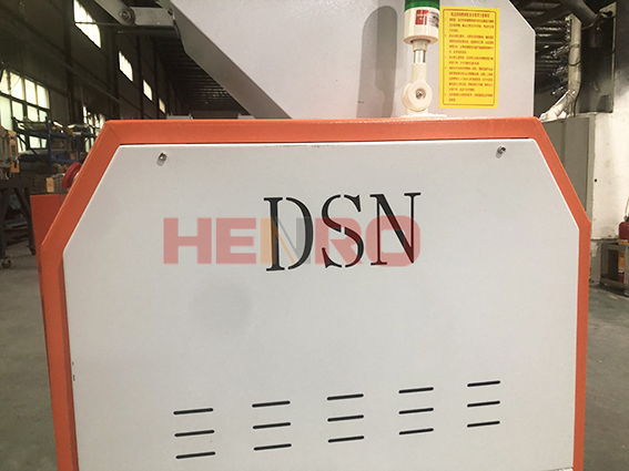 塑料粉碎機(jī)有哪些性能參數(shù)